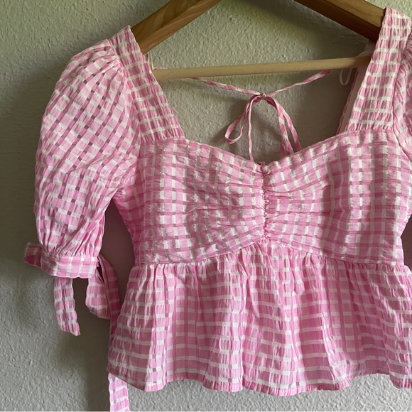 Altar’d State pink puff sleeve blouse - Picture 5 of 9